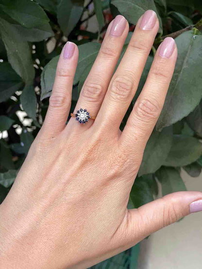 Bague Marguerite Diamant &amp; Saphirs &quot;Taty&quot; - Elliade Paris