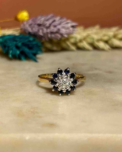 Bague Marguerite Diamant &amp; Saphirs &quot;Taty&quot; - Elliade Paris