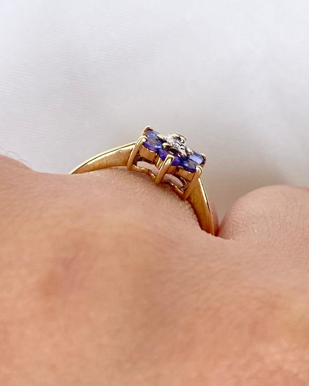 Bague Marguerite Diamant &amp; Tanzanites 0.48 carat "Tina" - Elliade Paris