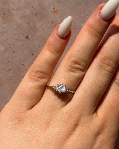 Bague Marguerite Diamants 0.21 carat "Selma" - Elliade Paris
