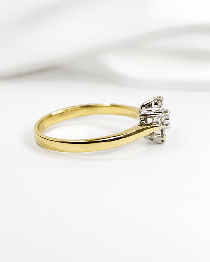 Bague Marguerite Diamants 0.25 carat "Pascaline" - Elliade Paris