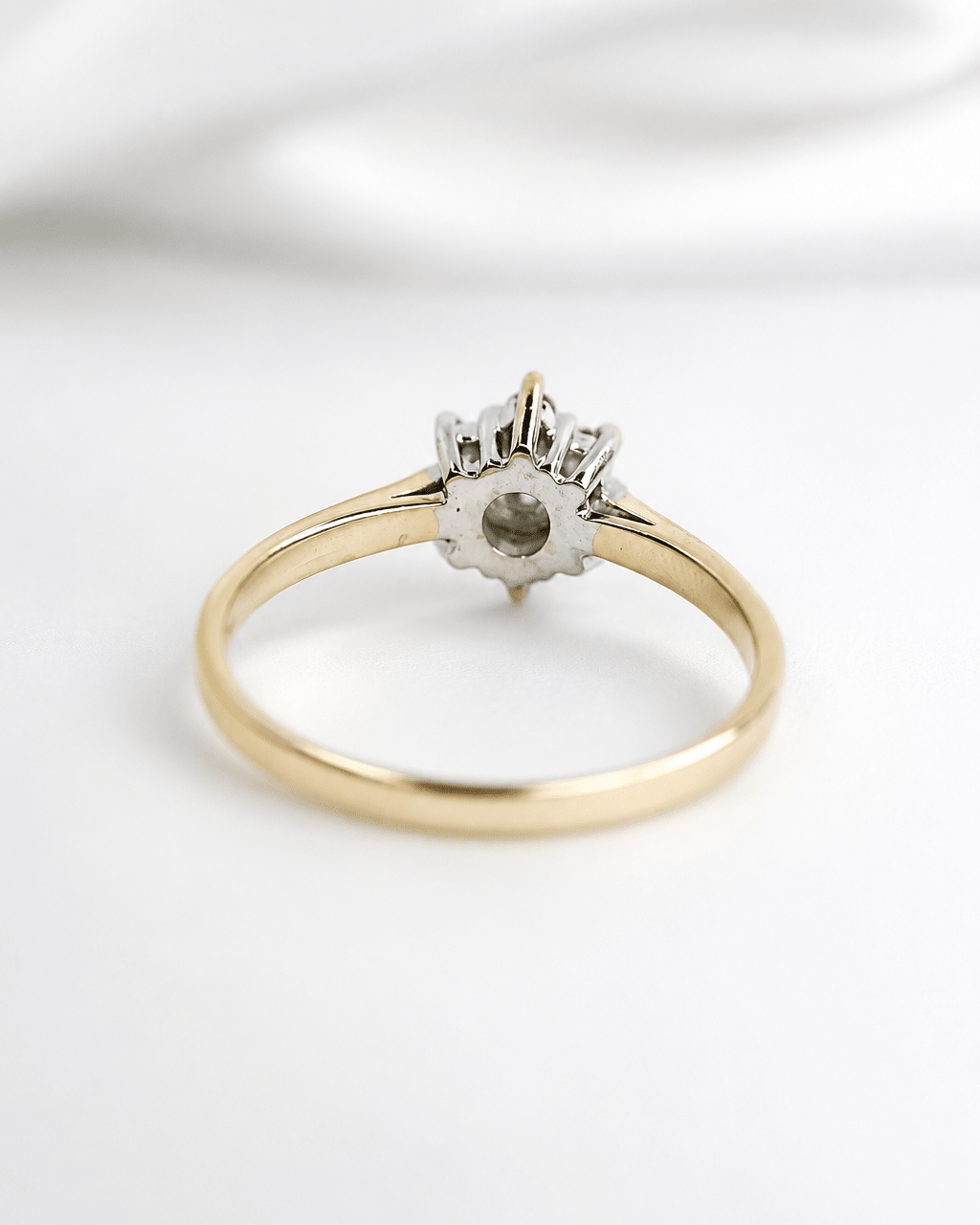 Bague Marguerite Diamants 0.25 carat "Pascaline" - Elliade Paris