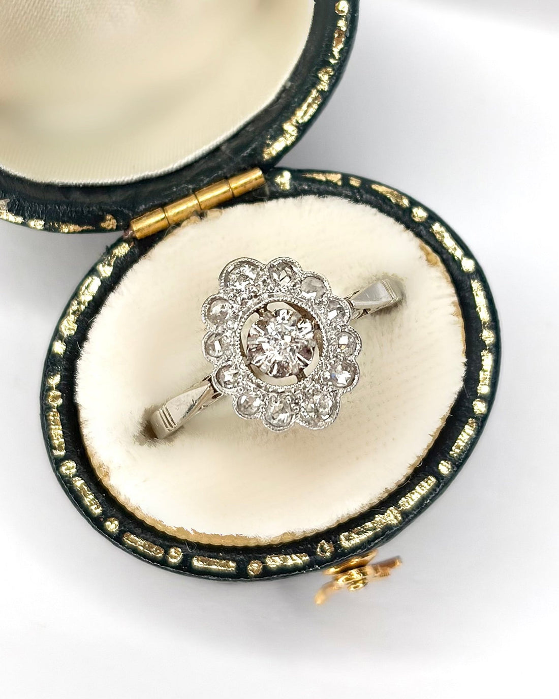 Bague Marguerite Diamants 0.27 carat "Solange" - Elliade Paris