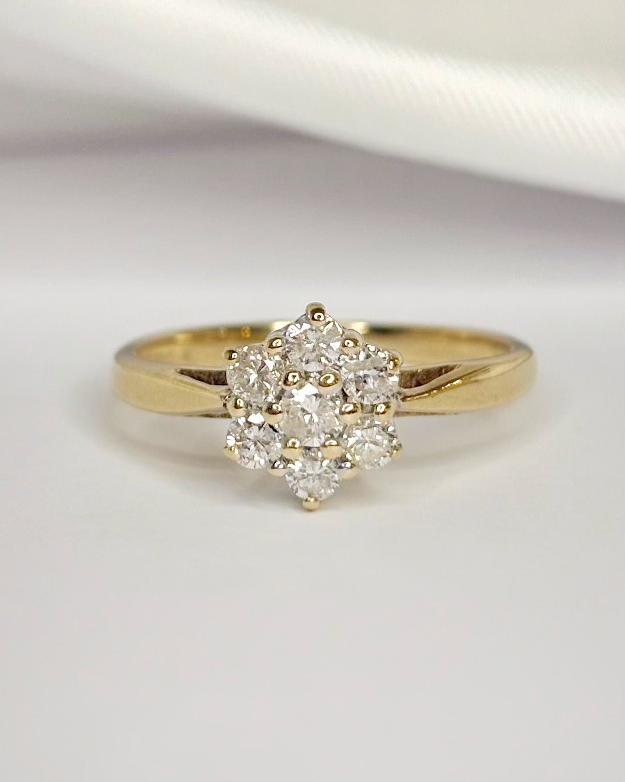 Bague Marguerite Diamants 0.33 carat "Jonathan" - Elliade Paris