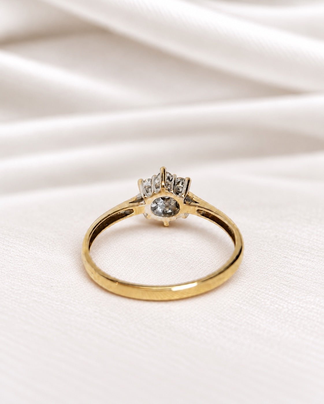Bague Marguerite Diamants 0.33 carat "Vivianne" - Elliade Paris