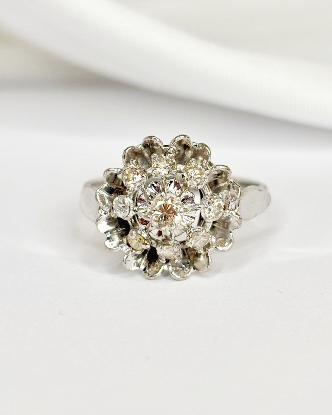 Bague Marguerite Diamants 0.34 carat "Alaïs" - Elliade Paris