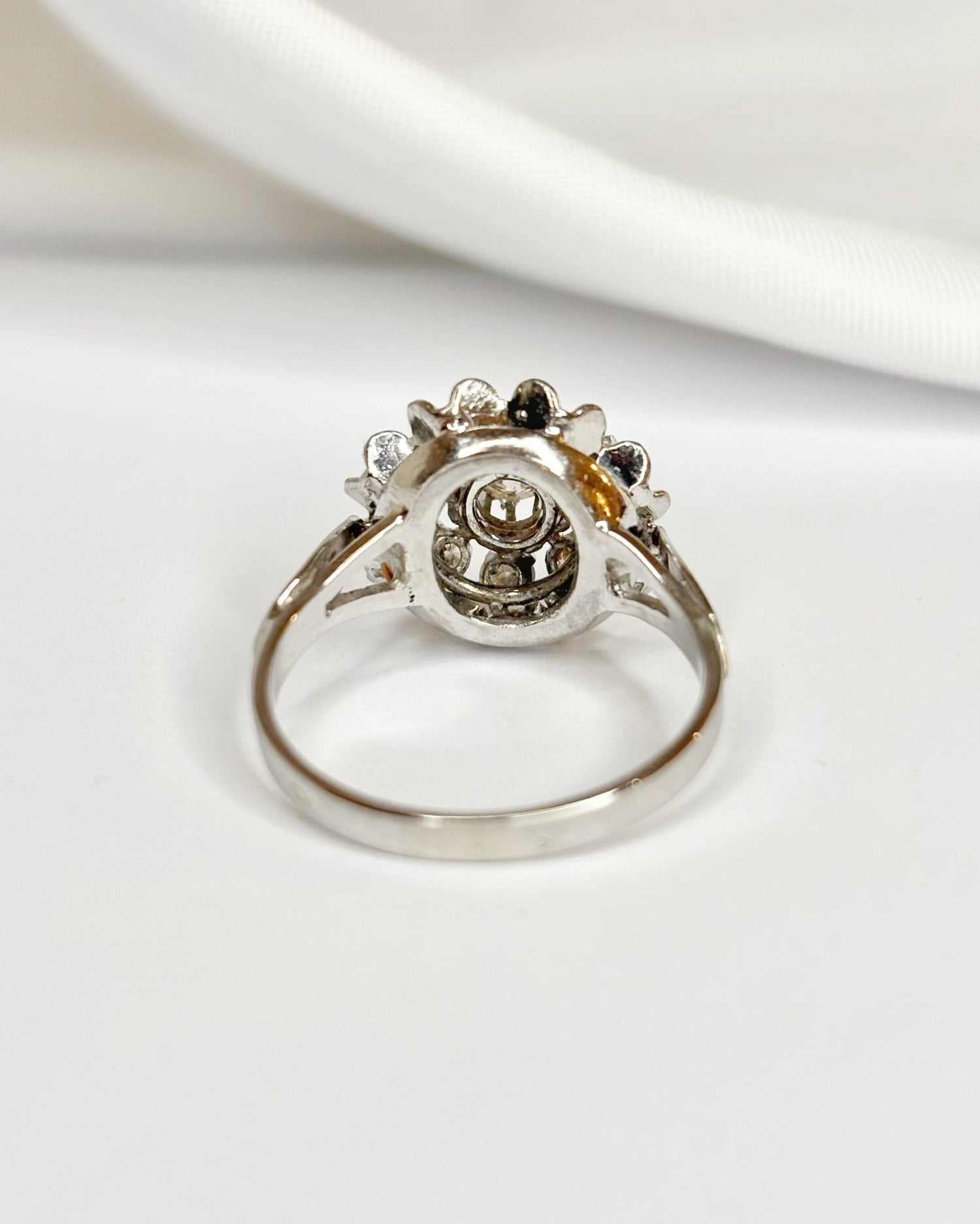 Bague Marguerite Diamants 0.34 carat "Alaïs" - Elliade Paris