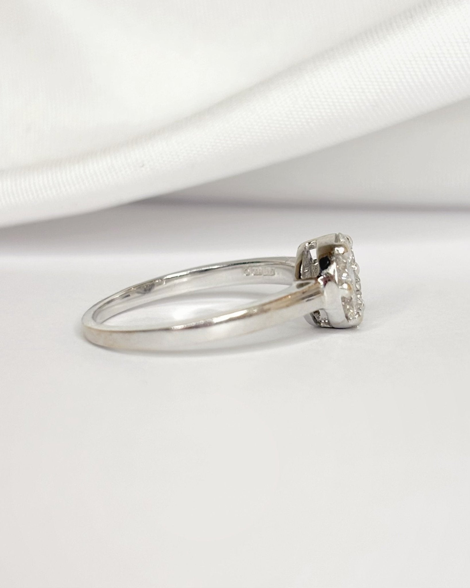Bague Marguerite Diamants 0.37 carat "Lili" - Elliade Paris
