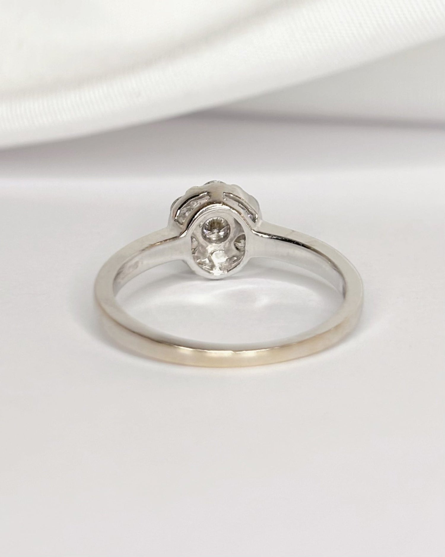 Bague Marguerite Diamants 0.37 carat "Lili" - Elliade Paris