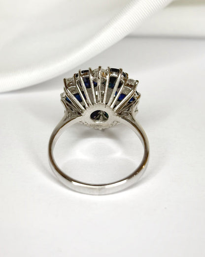 Bague Marguerite Diamants 0.37 carat, Saphirs 2.40 carats &amp; Or 5.85g "Pietra" - Elliade Paris