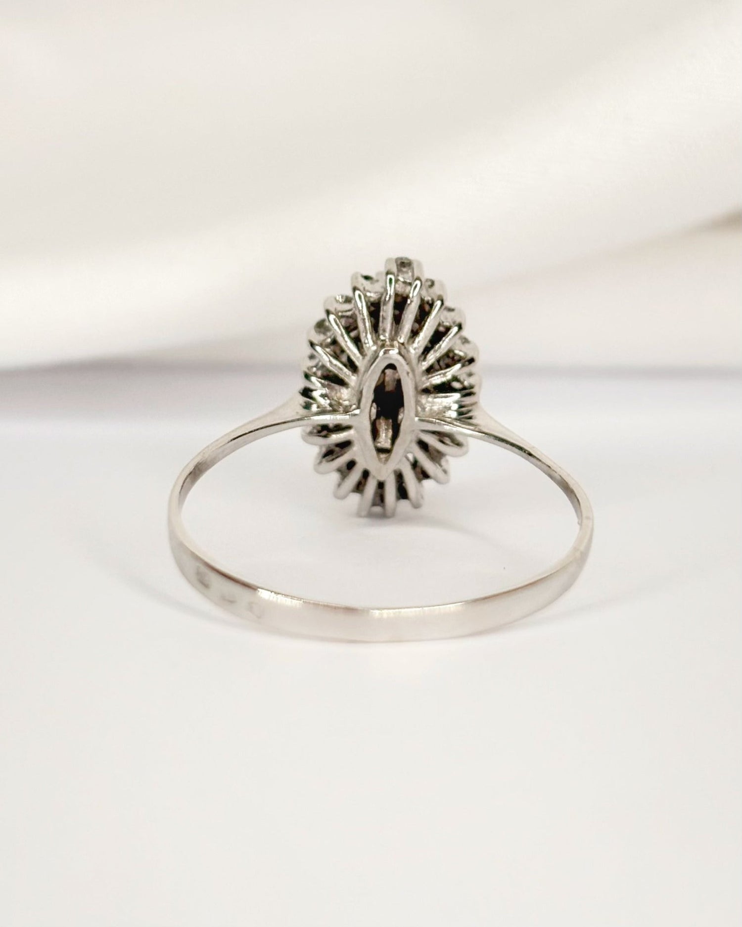 Bague Marguerite Diamants 0.38 carat "Priscilla" - Elliade Paris