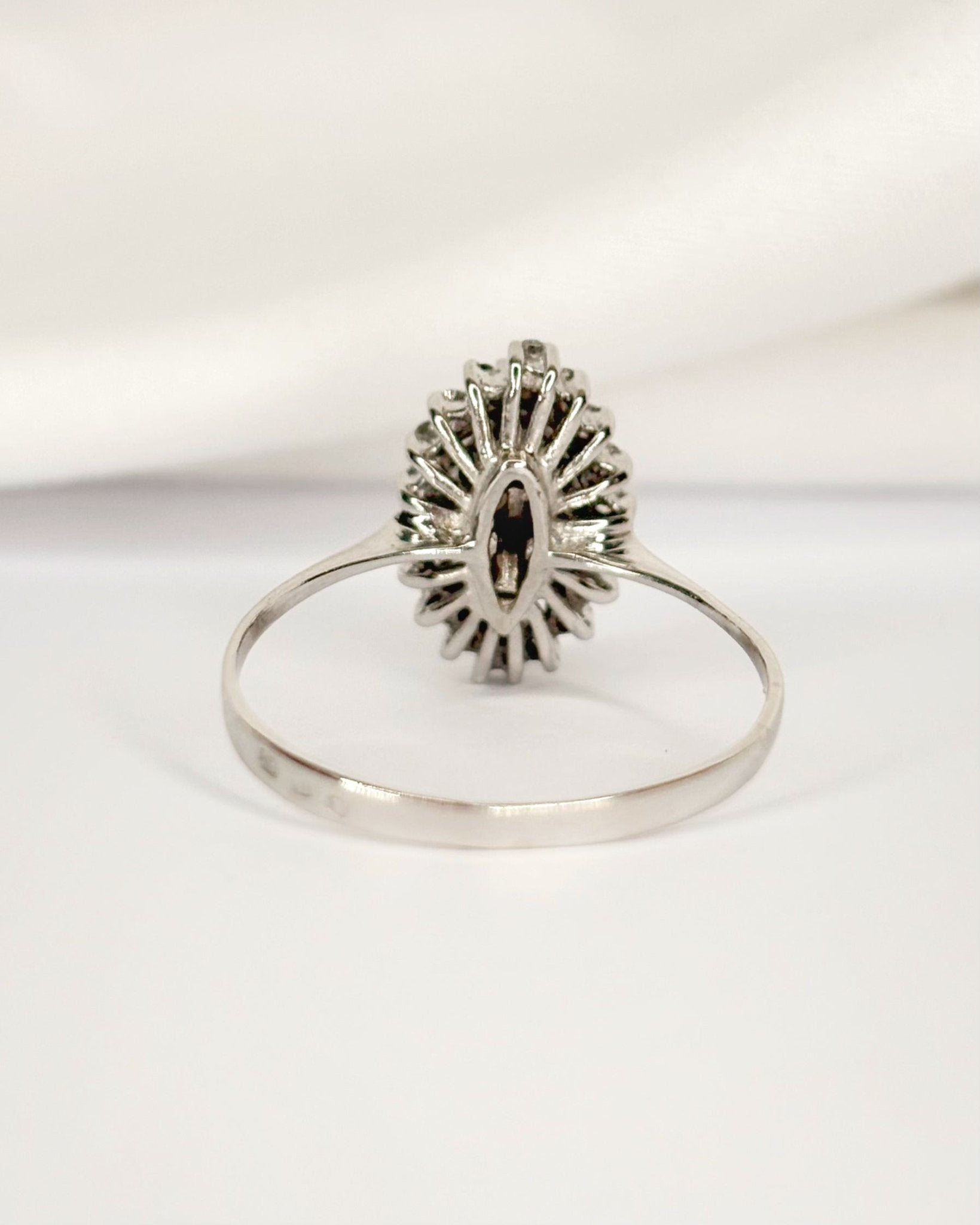 Bague Marguerite Diamants 0.38 carat "Priscilla" - Elliade Paris