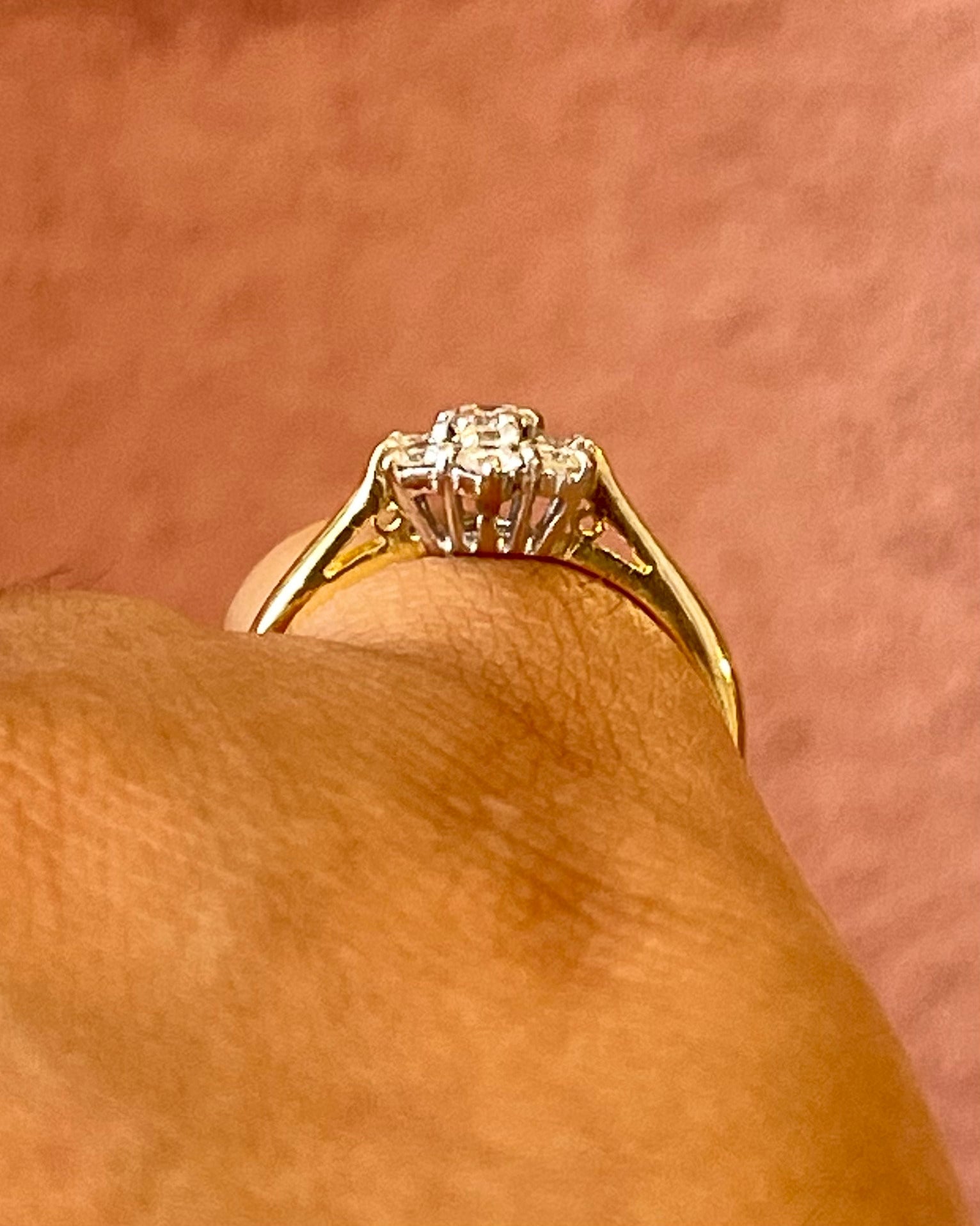 Bague Marguerite Diamants 0.38 carat "Sally" - Elliade Paris