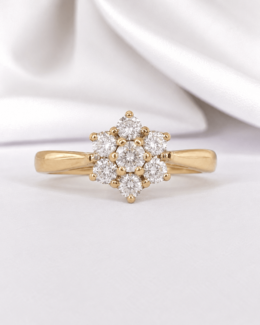 Bague Marguerite Diamants 0.38 carat "Sally" - Elliade Paris