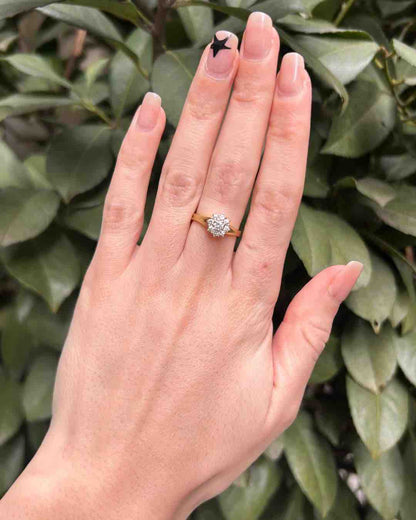 Bague Marguerite Diamants 0.40 Carat &quot;Jelena&quot; - Elliade Paris
