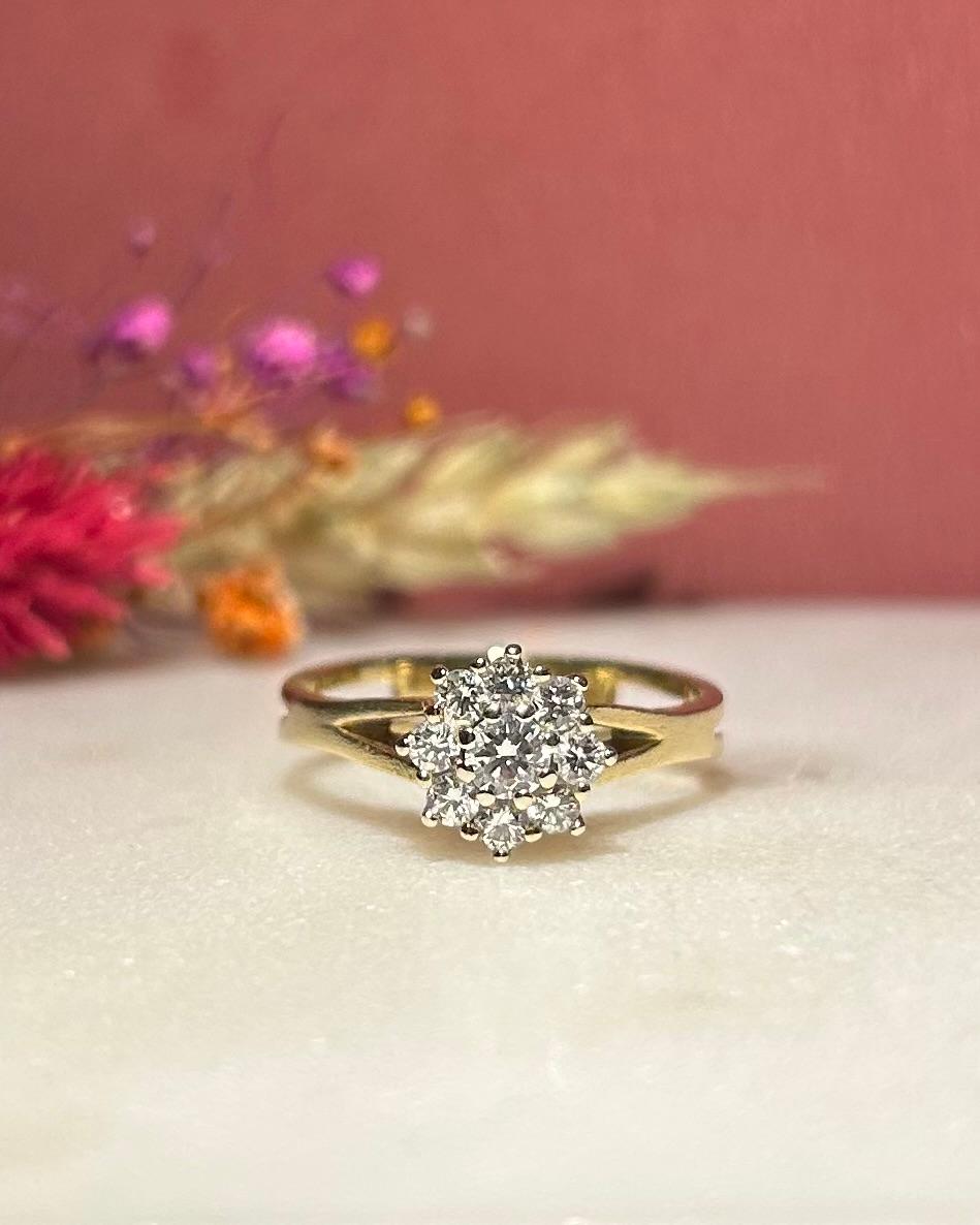 Bague Marguerite Diamants 0.40 Carat &quot;Jelena&quot; - Elliade Paris
