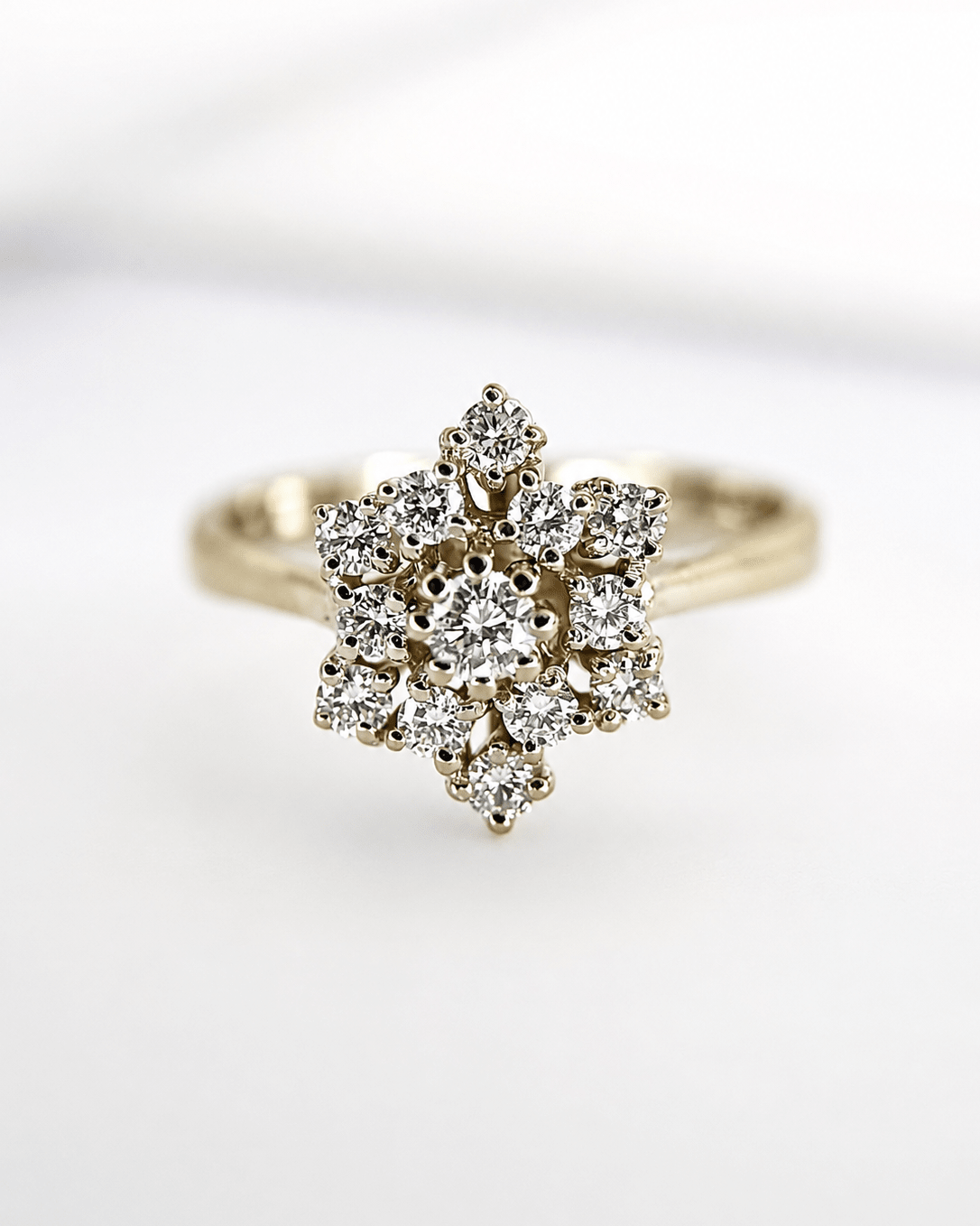Bague Marguerite Diamants 0.46 carat 4.15g "Valérie" - Elliade Paris