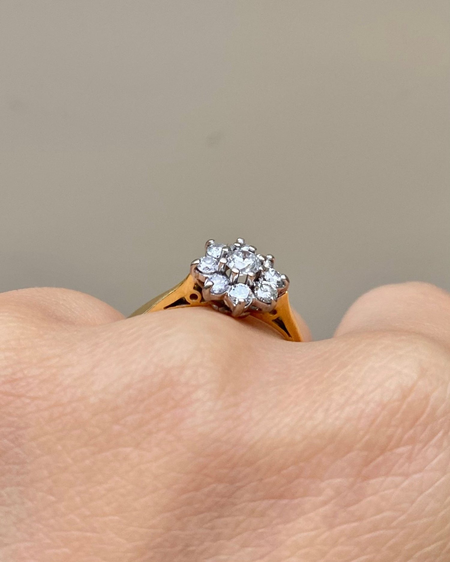 Bague Marguerite Diamants 0.47 carat &quot;Oriane&quot; - Elliade Paris