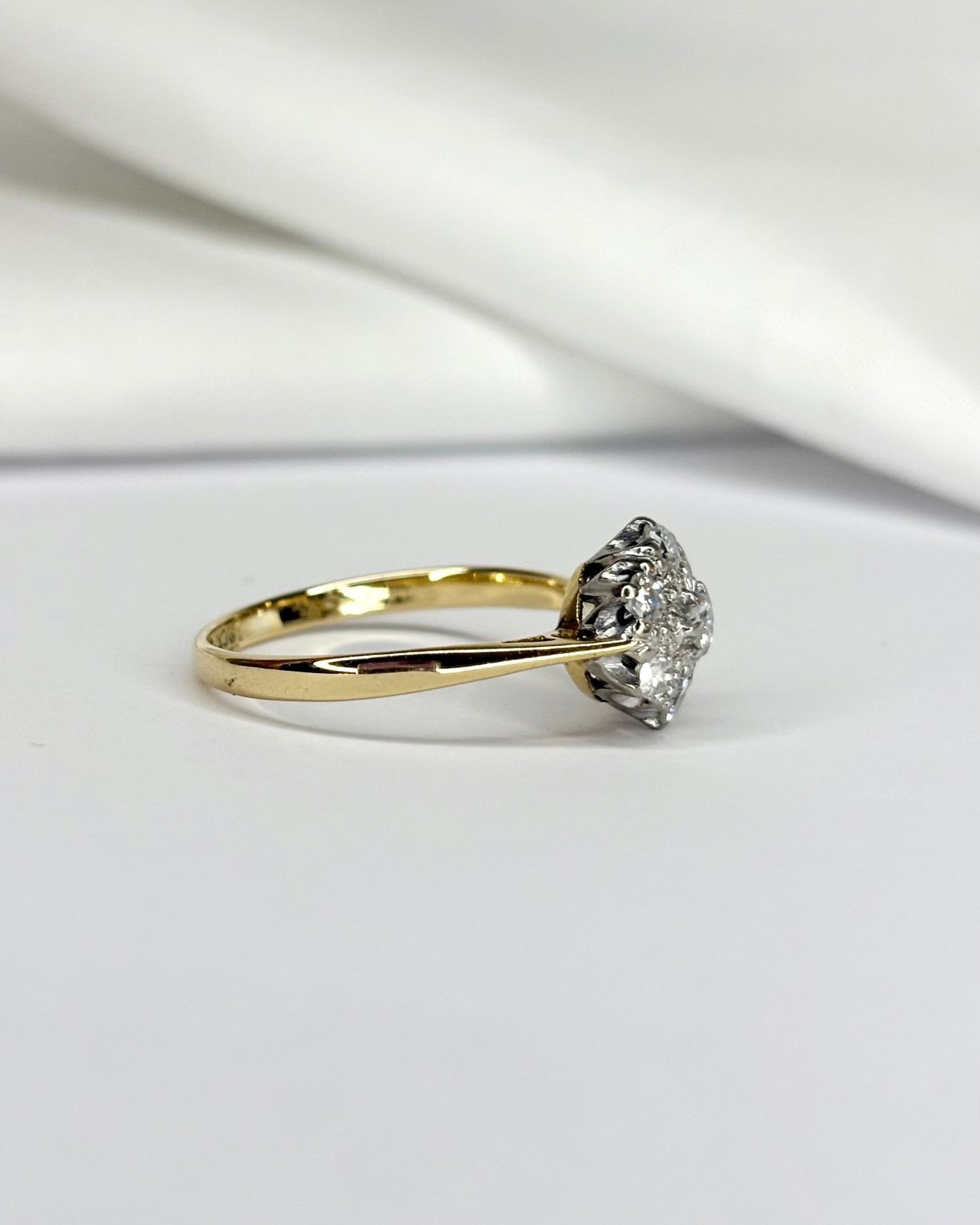 Bague Marguerite Diamants 0.49 carat &quot;Alba&quot; - Elliade Paris