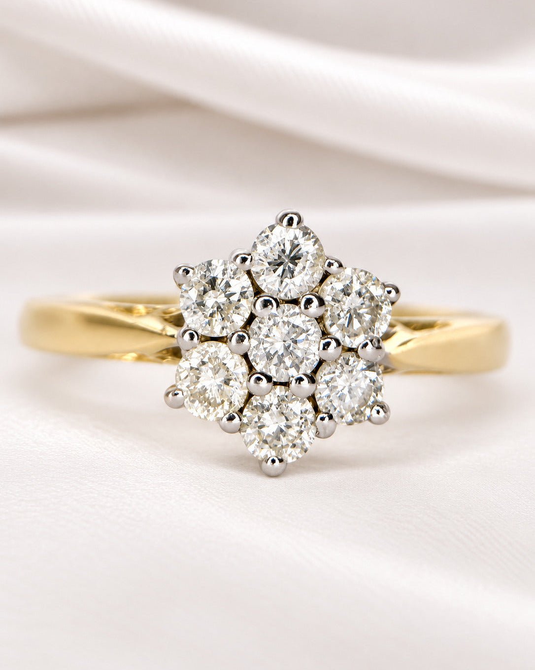 Bague Marguerite Diamants 0.49 carat &amp; Or "Sylviane" - Elliade Paris