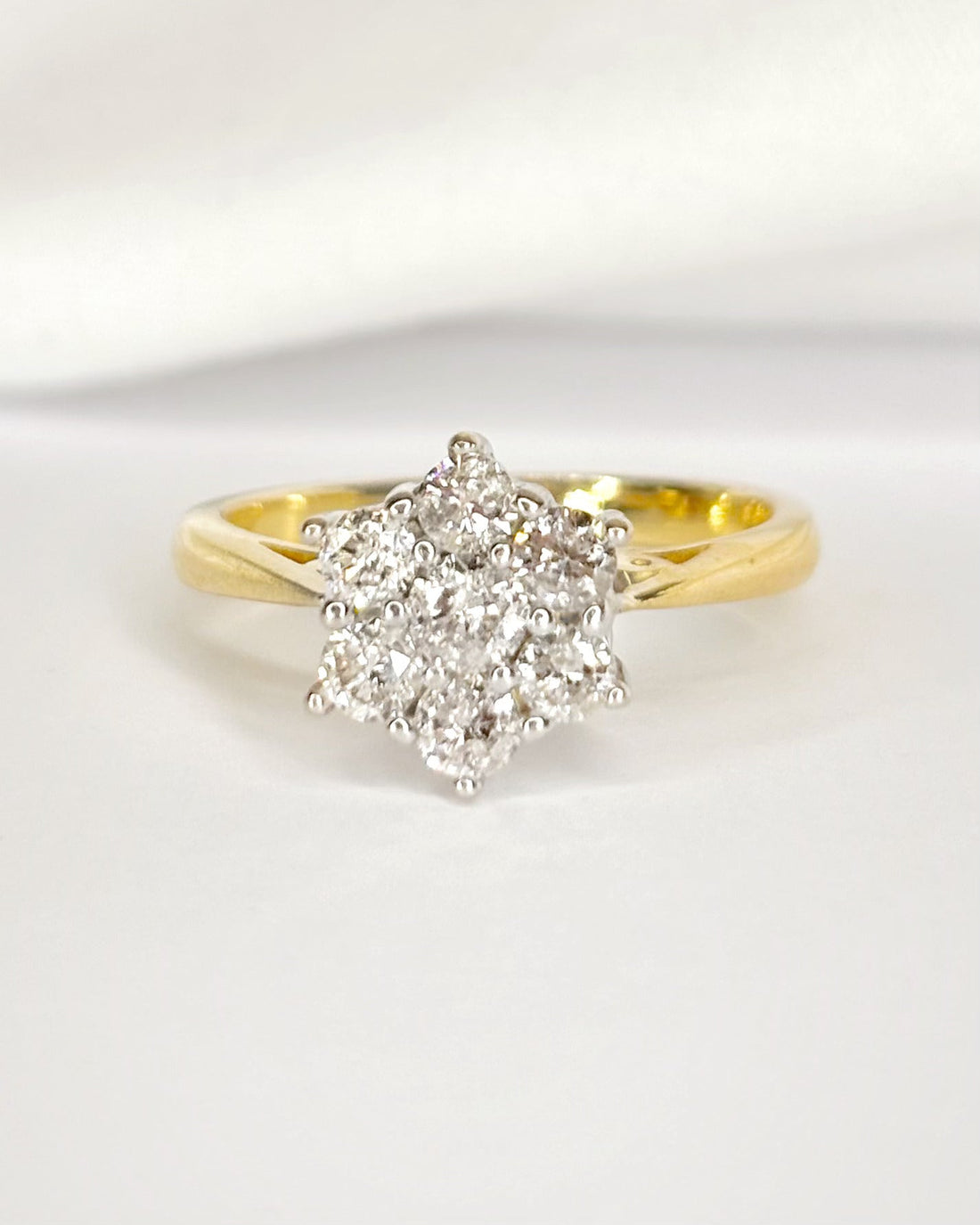 Bague Marguerite Diamants 0.52 carat "Ariana" - Elliade Paris