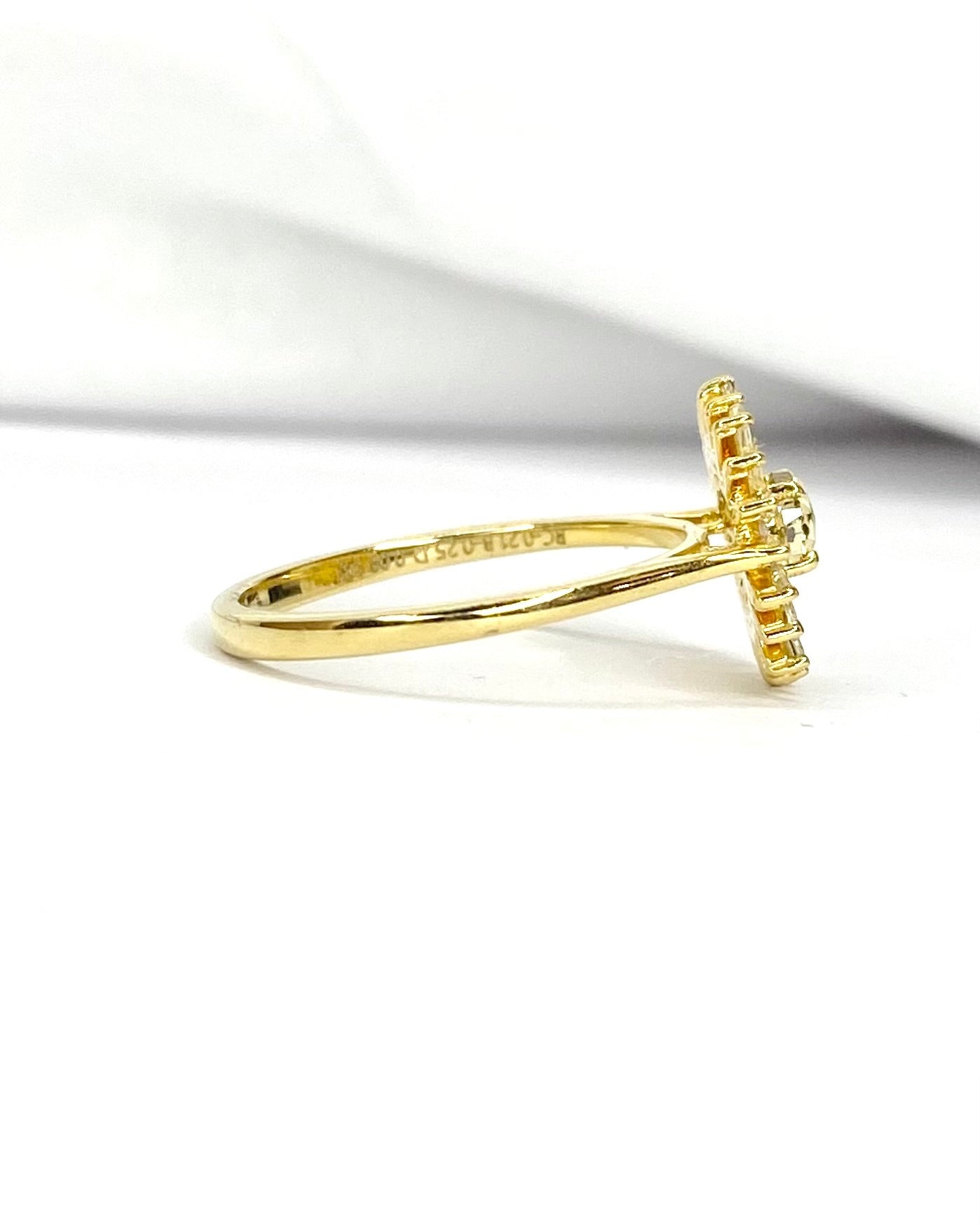 Bague Marguerite Diamants 0.55 carat "Julia" - Elliade Paris