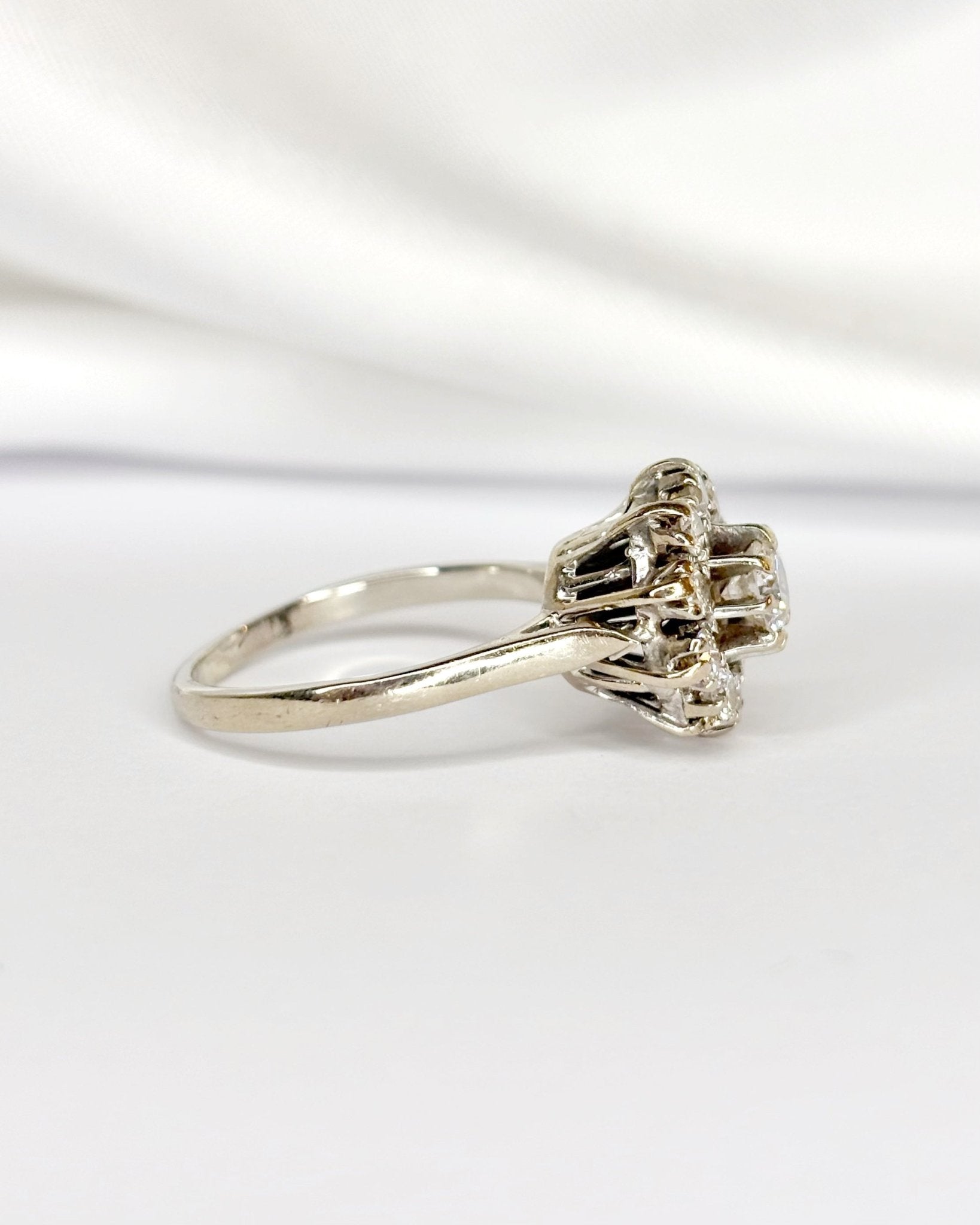 Bague Marguerite Diamants 0.60 carat "Elinda" - Elliade Paris