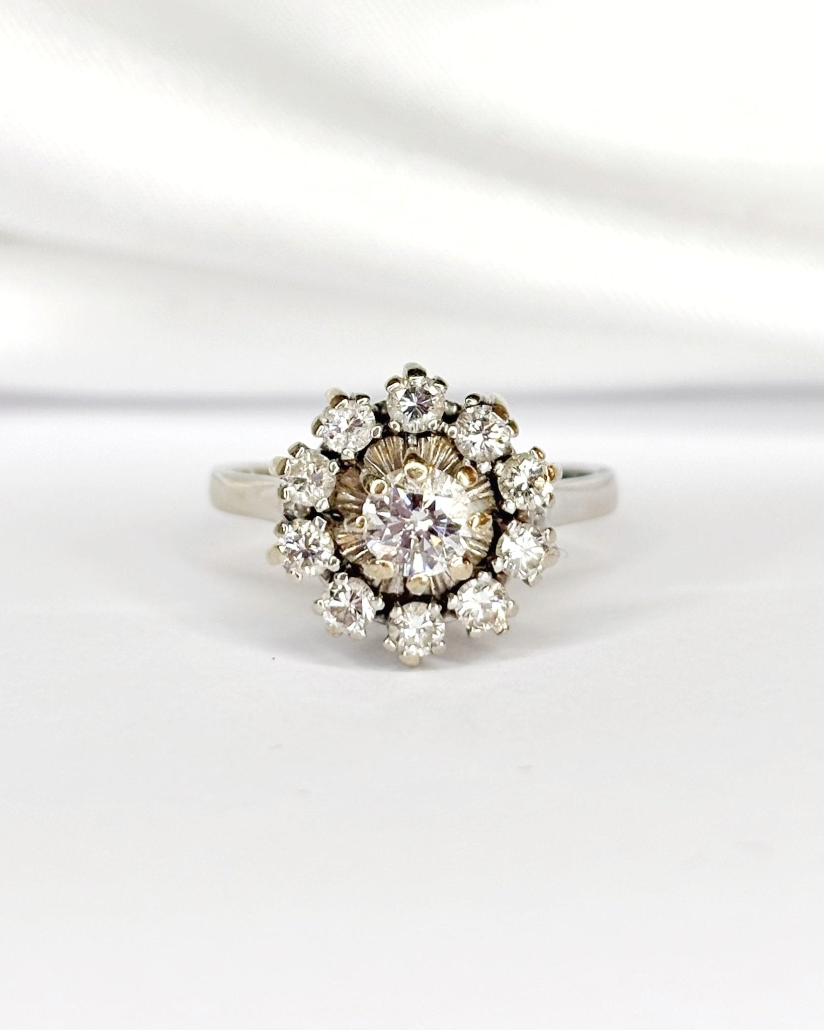 Bague Marguerite Diamants 0.60 carat "Elinda" - Elliade Paris