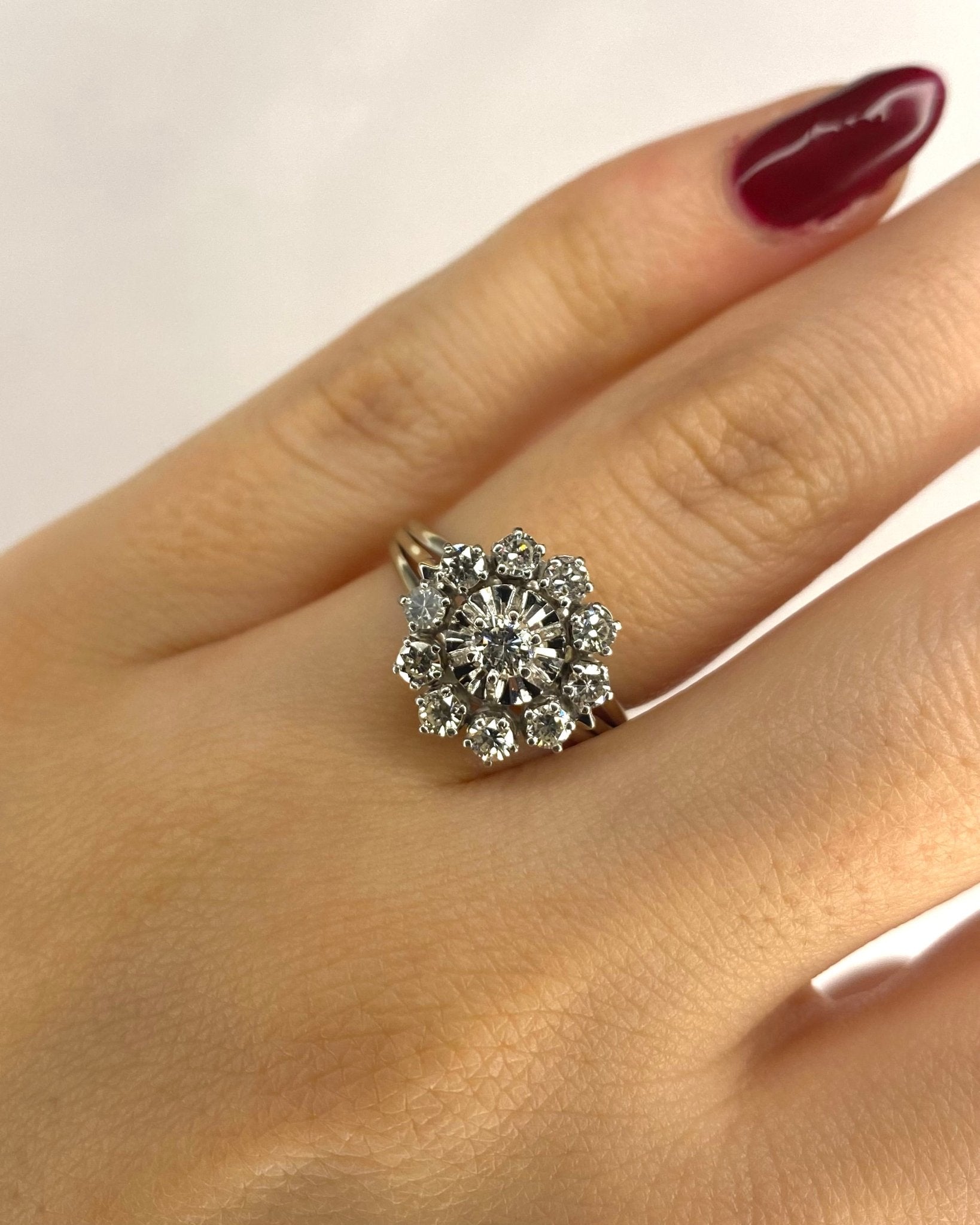 Bague Marguerite Diamants 0.60 carat "Laurena" - Elliade Paris