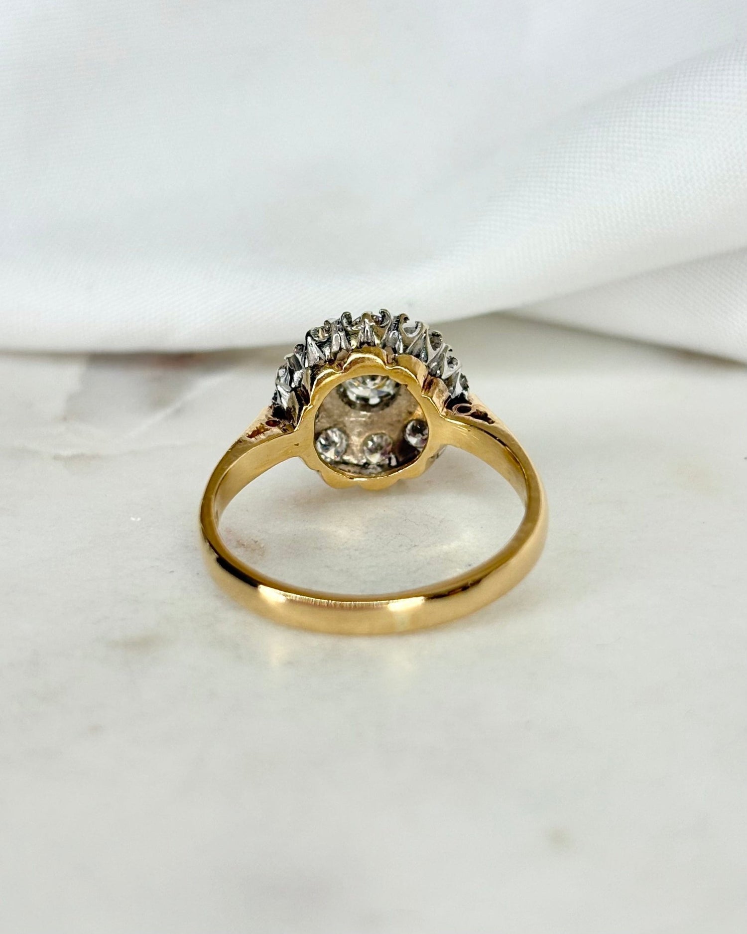 Bague Marguerite Diamants 0.60 carat &quot;Solange&quot; - Elliade Paris