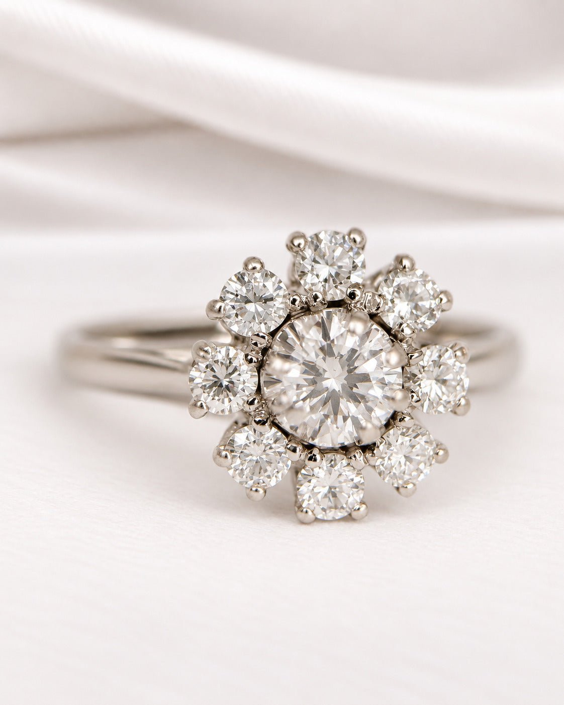 Bague Marguerite Diamants 0.62 carat "Mélanie" - Elliade Paris