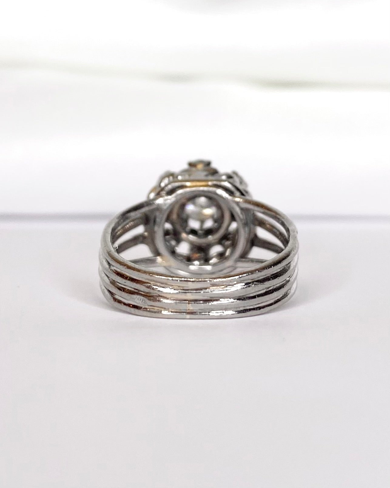 Bague Marguerite Diamants 0.70 carat "Paloma" - Elliade Paris