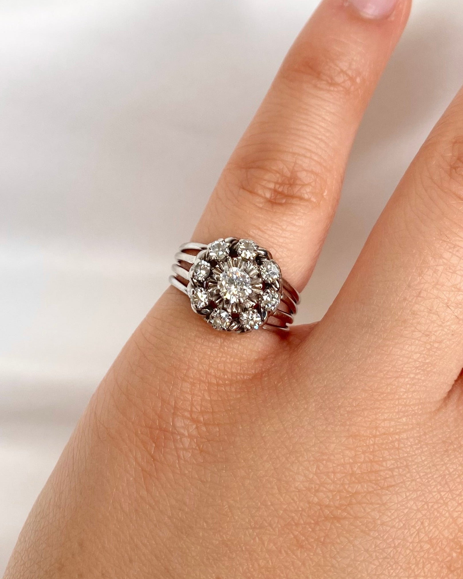 Bague Marguerite Diamants 0.70 carat "Paloma" - Elliade Paris