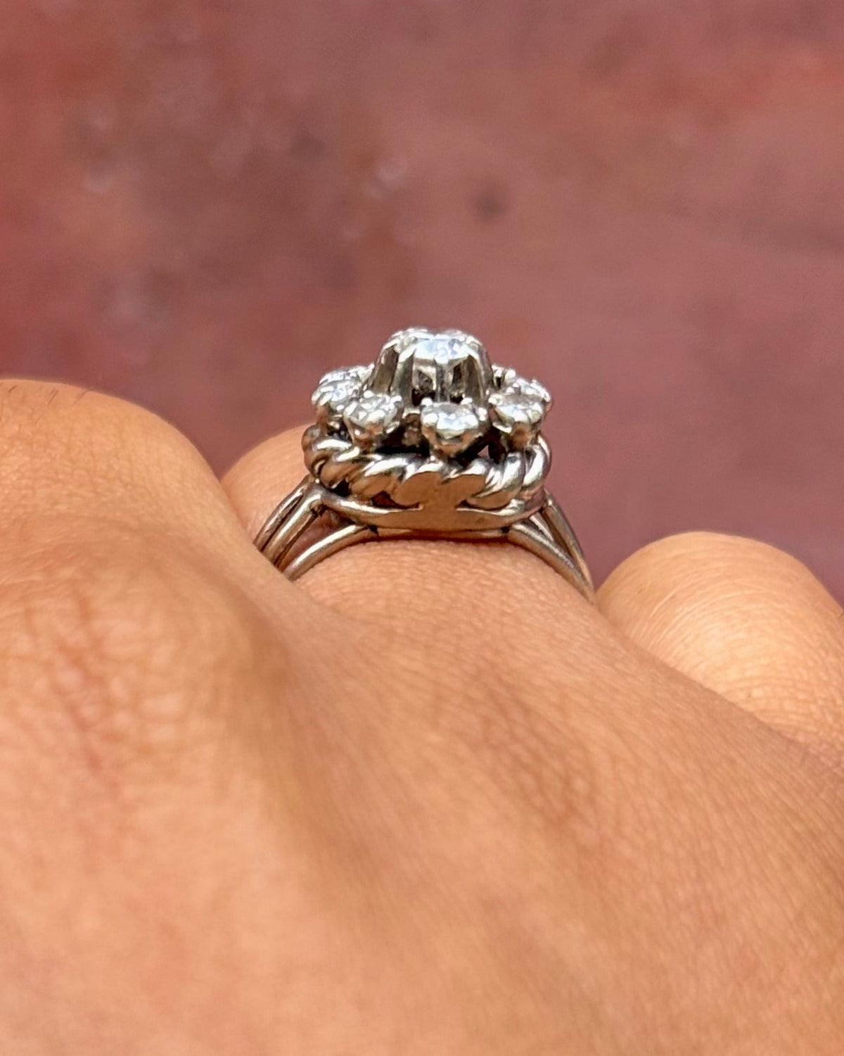 Bague Marguerite Diamants 0.70 carat "Paloma" - Elliade Paris