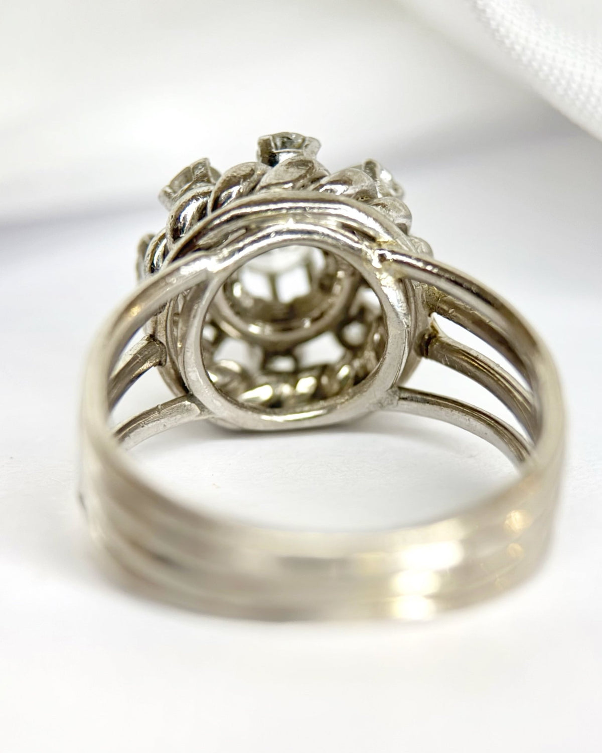 Bague Marguerite Diamants 0.70 carat "Paloma" - Elliade Paris