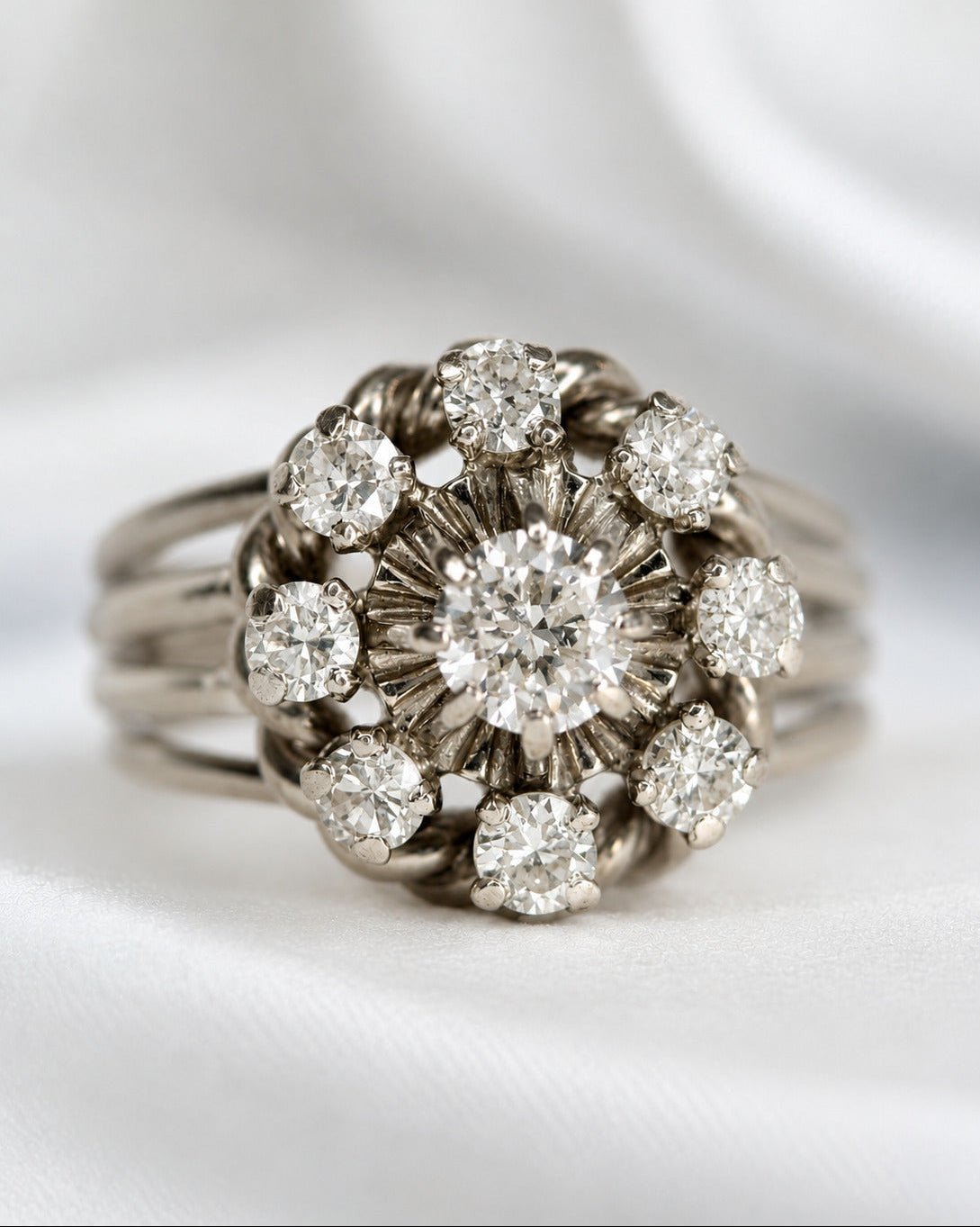 Bague Marguerite Diamants 0.70 carat "Paloma" - Elliade Paris