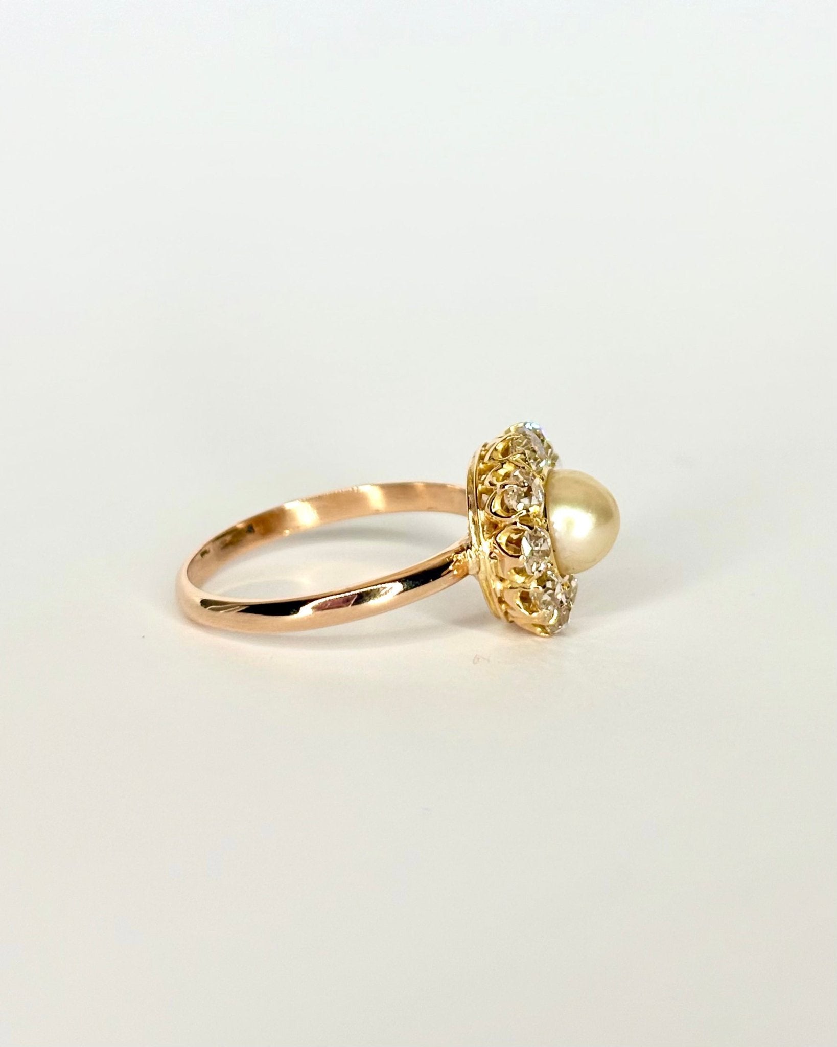 Bague Marguerite Diamants 0.70 carat &amp; Perle "Suzanne" - Elliade Paris