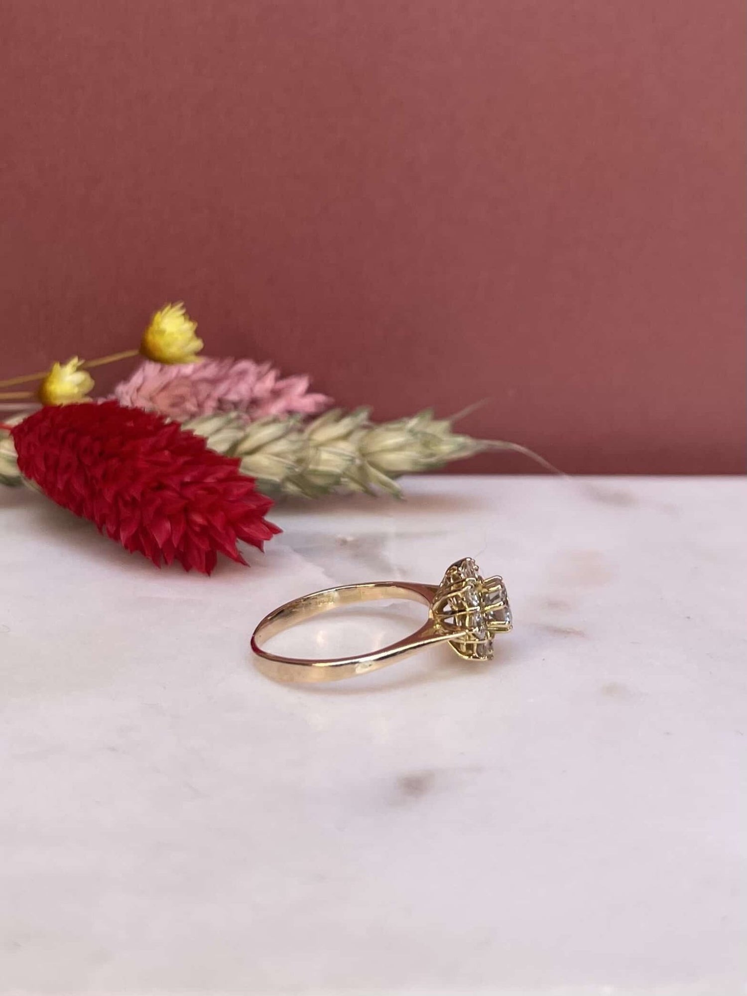 Bague Marguerite Diamants 0.77 Carat &quot;Nora&quot; - Elliade Paris