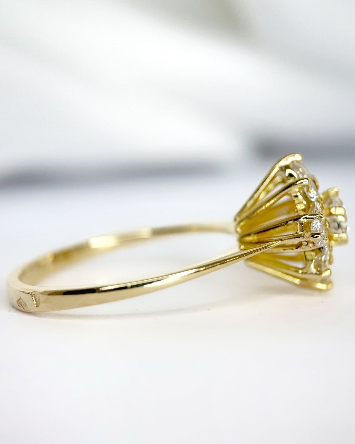 Bague Marguerite Diamants 0.91 carat "Marcelle" - Elliade Paris