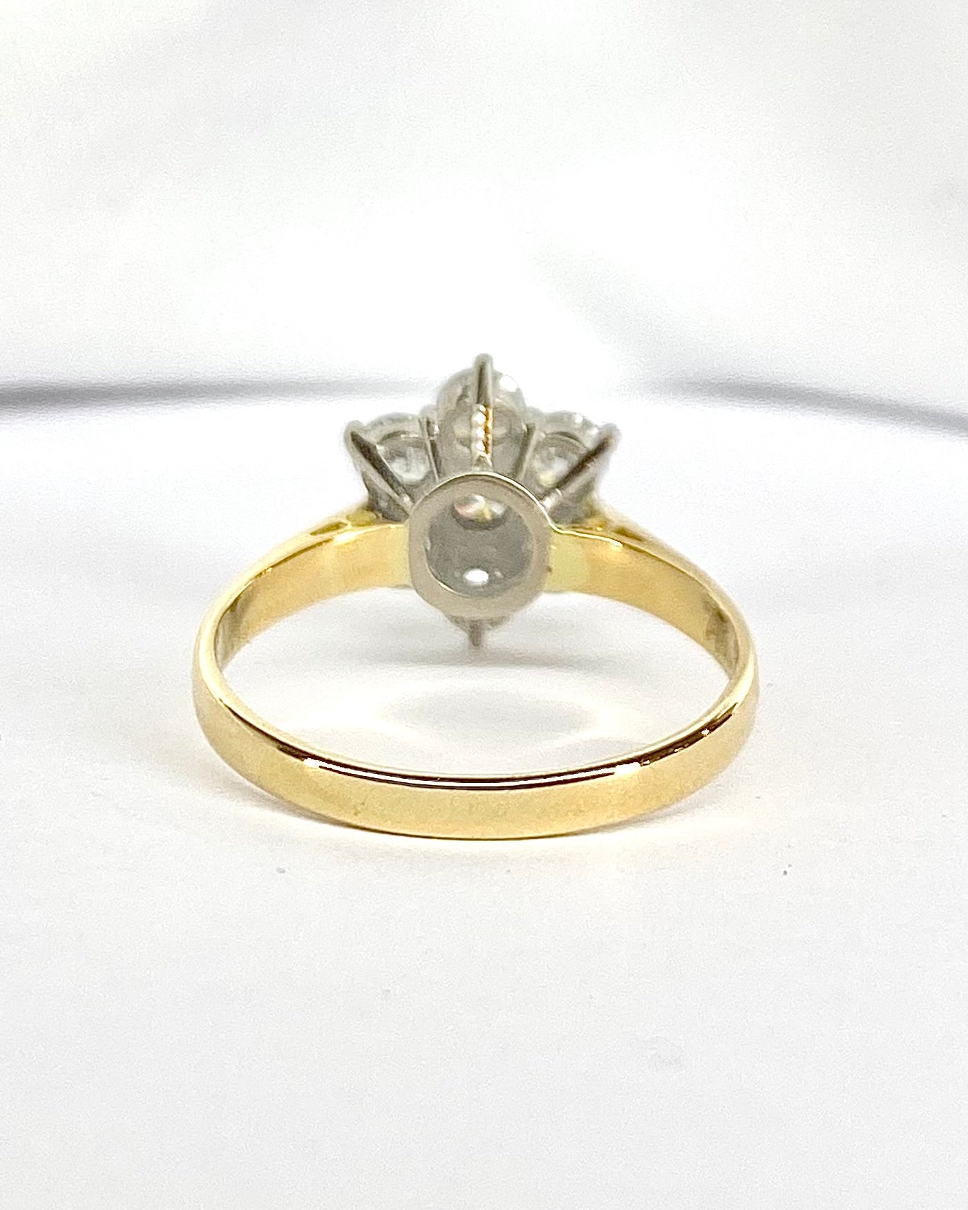 Bague Marguerite Diamants 1.05 carat "Evolena" - Elliade Paris