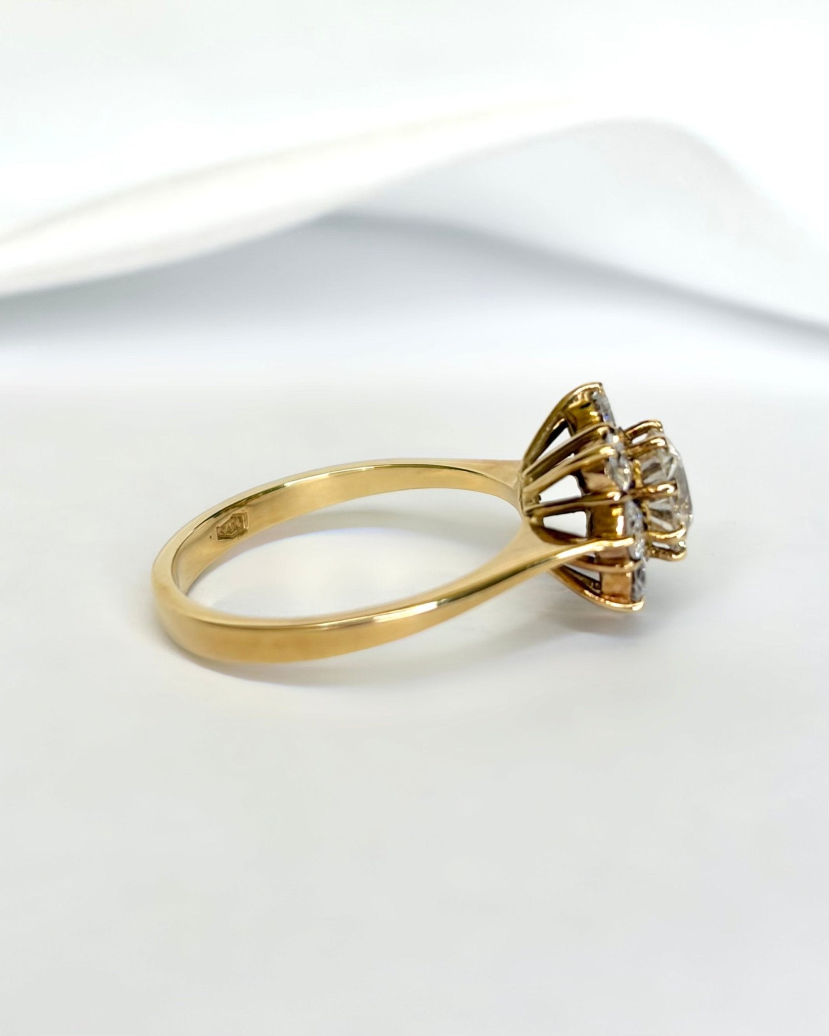 Bague Marguerite Diamants 1.20 carat "Louison" - Elliade Paris
