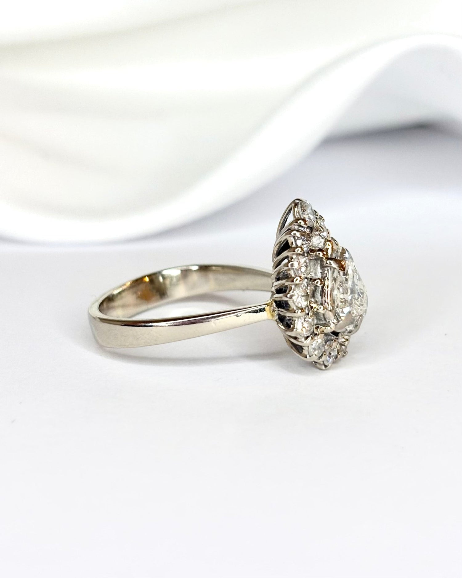 Bague Marguerite Diamants 1.44 carat "Amaya" - Elliade Paris