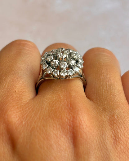 Bague Marguerite Diamants 1.56 carat, Or gris &amp; Platine 6g "Vera" - Elliade Paris