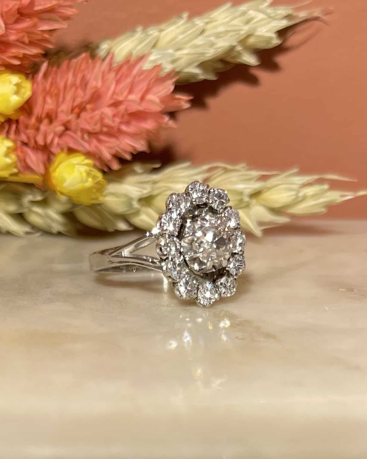 Bague Vintage Marguerite Diamants 1.05 carat au total &quot;Lina&quot;