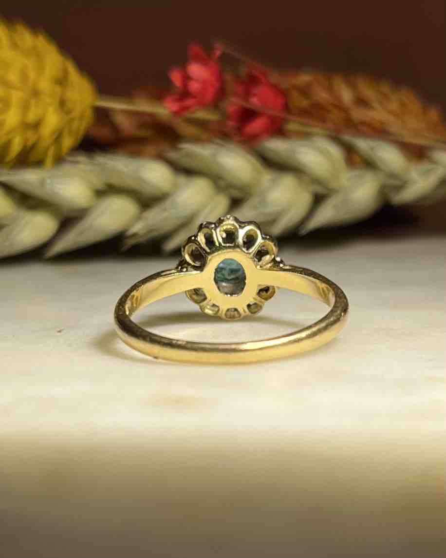 Bague Marguerite Diamants &amp; Émeraude &quot;Rachel&quot; - Elliade Paris
