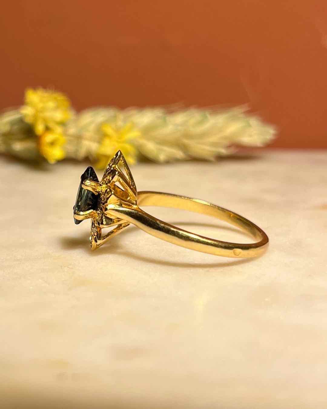 Bague Marguerite Saphir et Diamants "Léria"