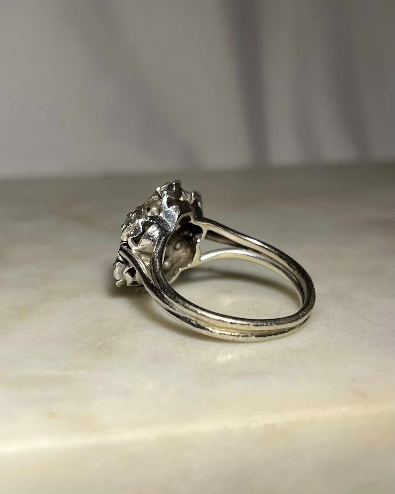 Bague Marguerite diamants &quot;Eva&quot; - Elliade Paris