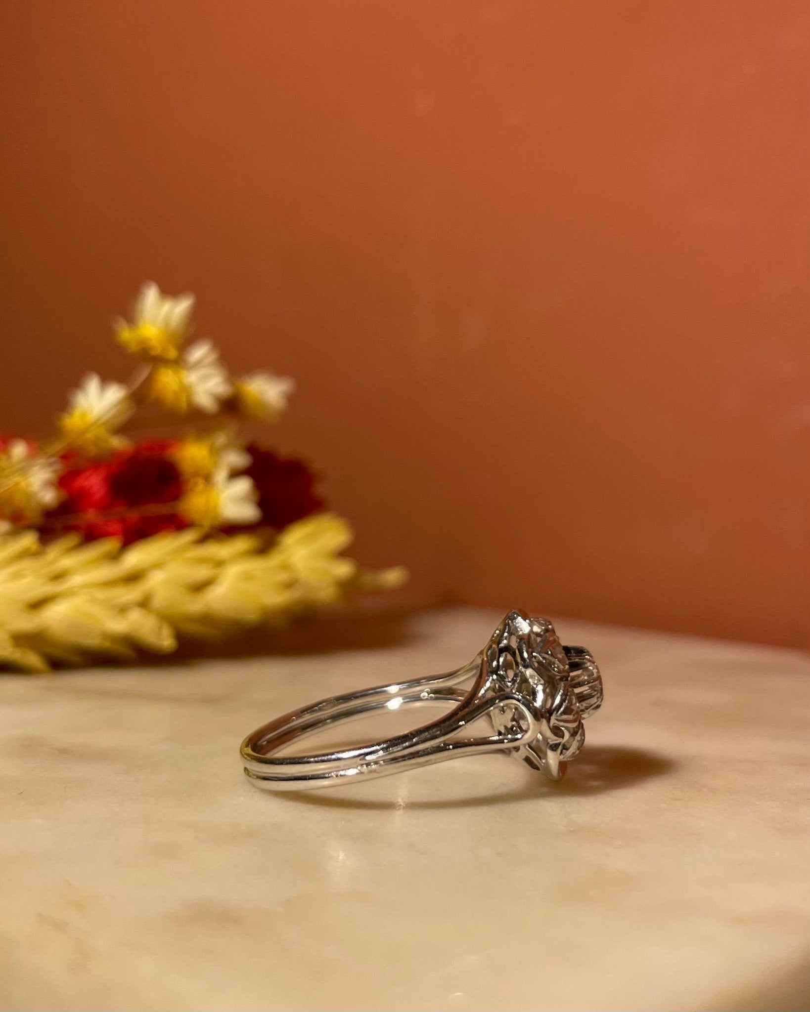 Bague Marguerite Diamants &quot;Gilmore&quot; - Elliade Paris