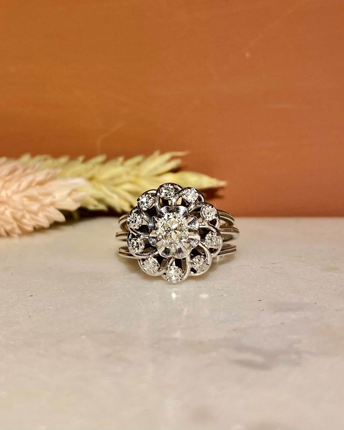 Bague Vintage Marguerite 9 Diamants &quot;Iva&quot;