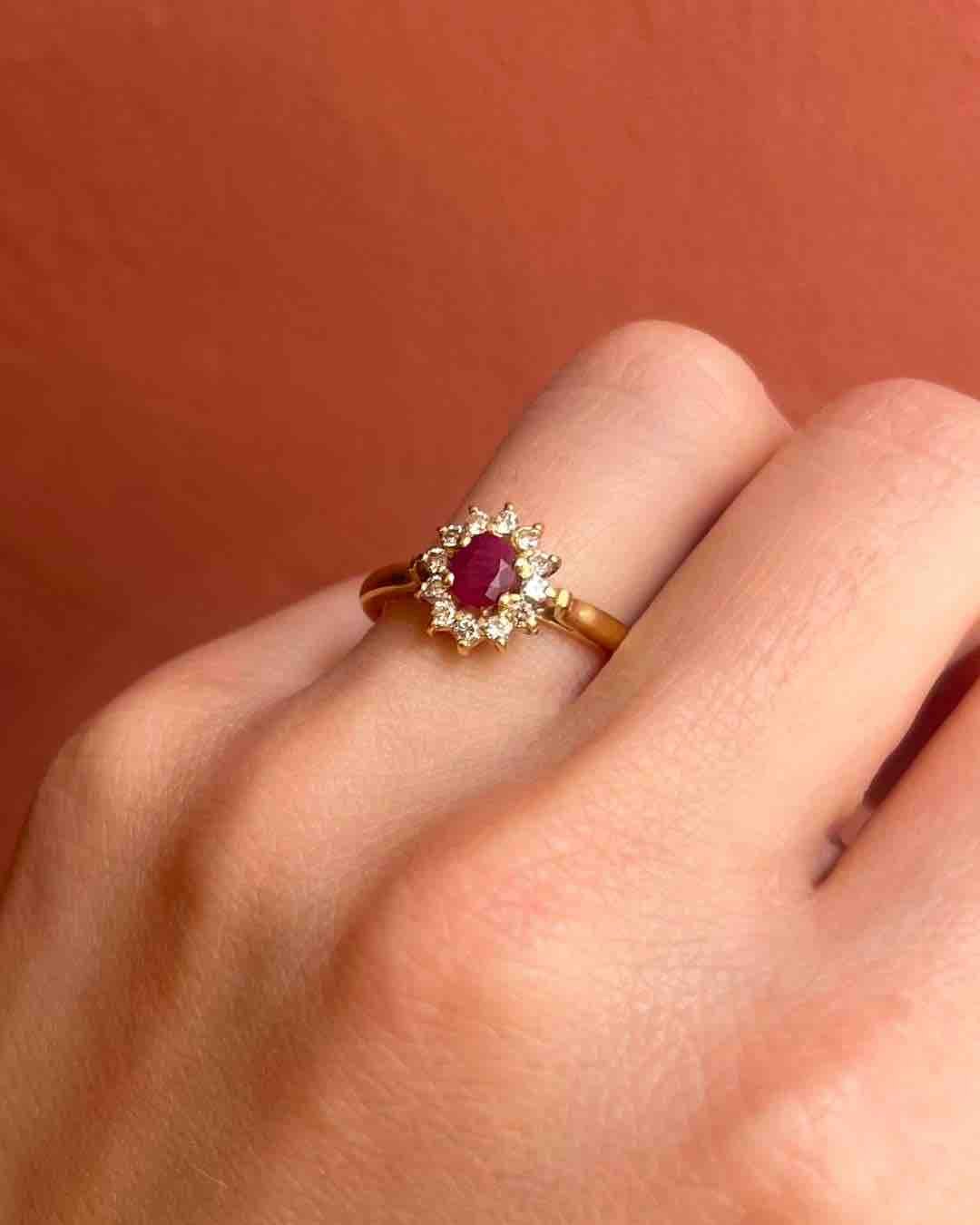 Bague Marguerite Diamants &amp; Rubis "Luna" - Elliade Paris